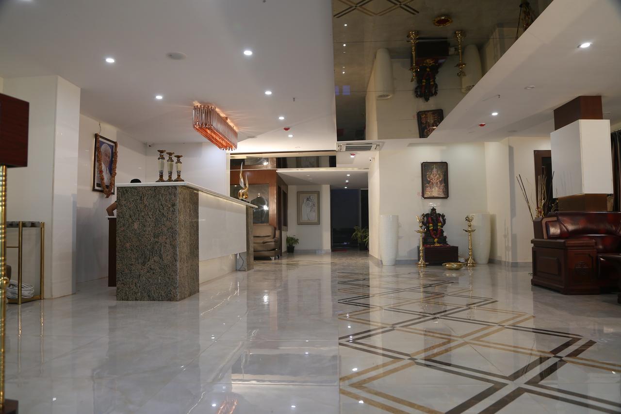 Hotel Suraj Grand Nandyal Esterno foto