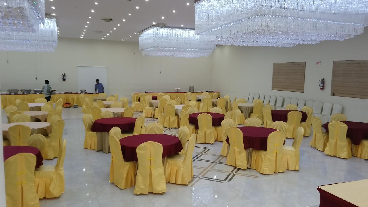 Hotel Suraj Grand Nandyal Esterno foto
